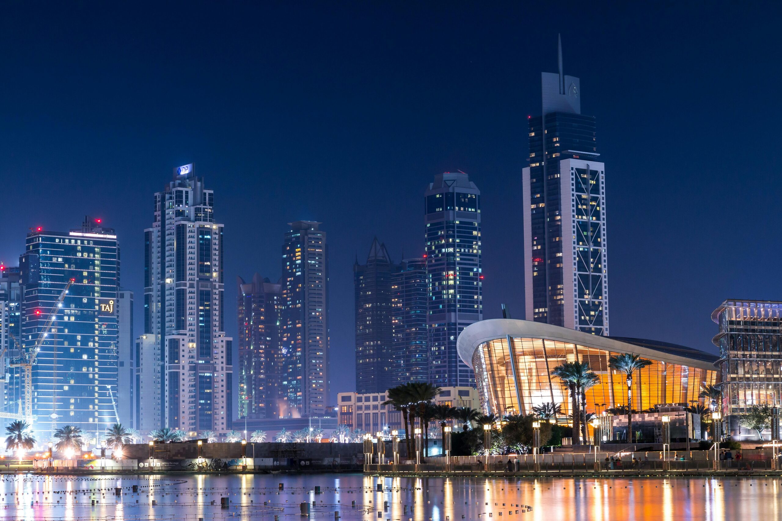Read more about the article 10 Advantages to Setup a Free Zone Company in the UAE