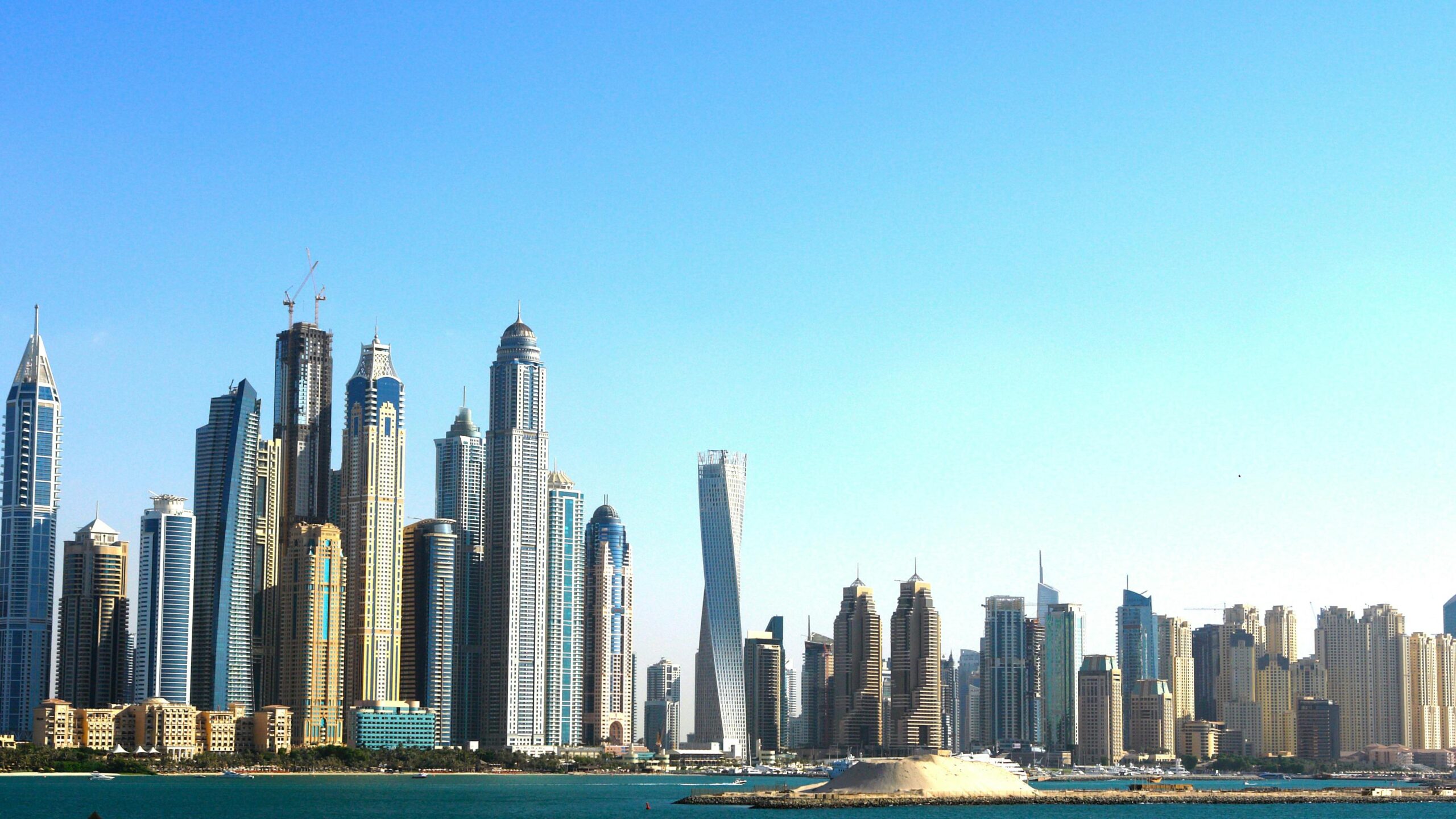 Read more about the article Top 6 UAE Non-Work Residency Visas Explained