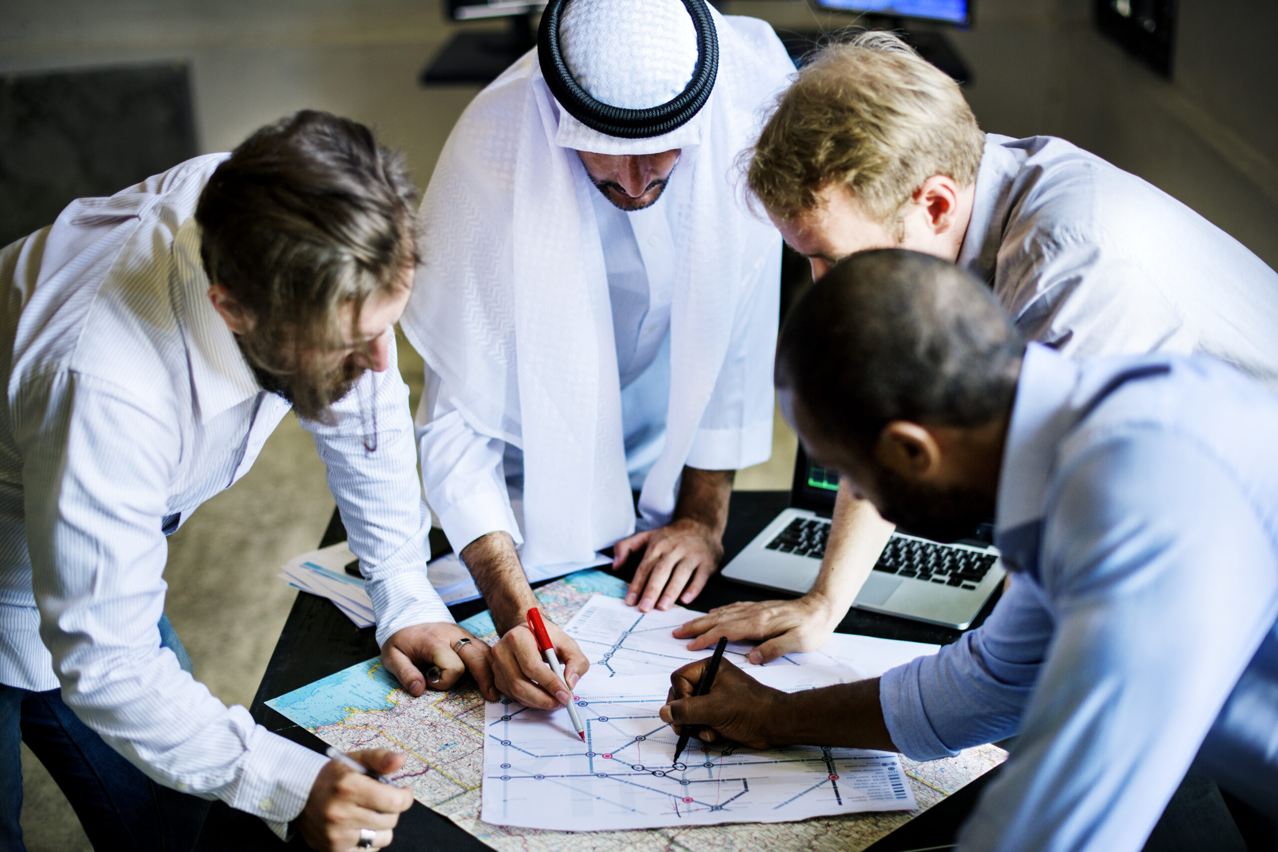 Read more about the article The Abu Dhabi LLC Advantage: Tapping into the 2026 Industrial Strategy